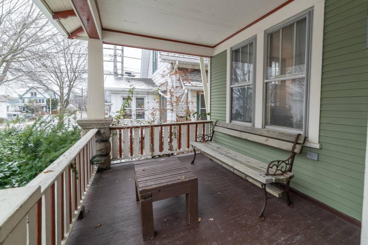 Comfortable 3 Bedroom Craftsman Bungalow In Milwaukee'S Bay View Neighborhood ภายนอก รูปภาพ
